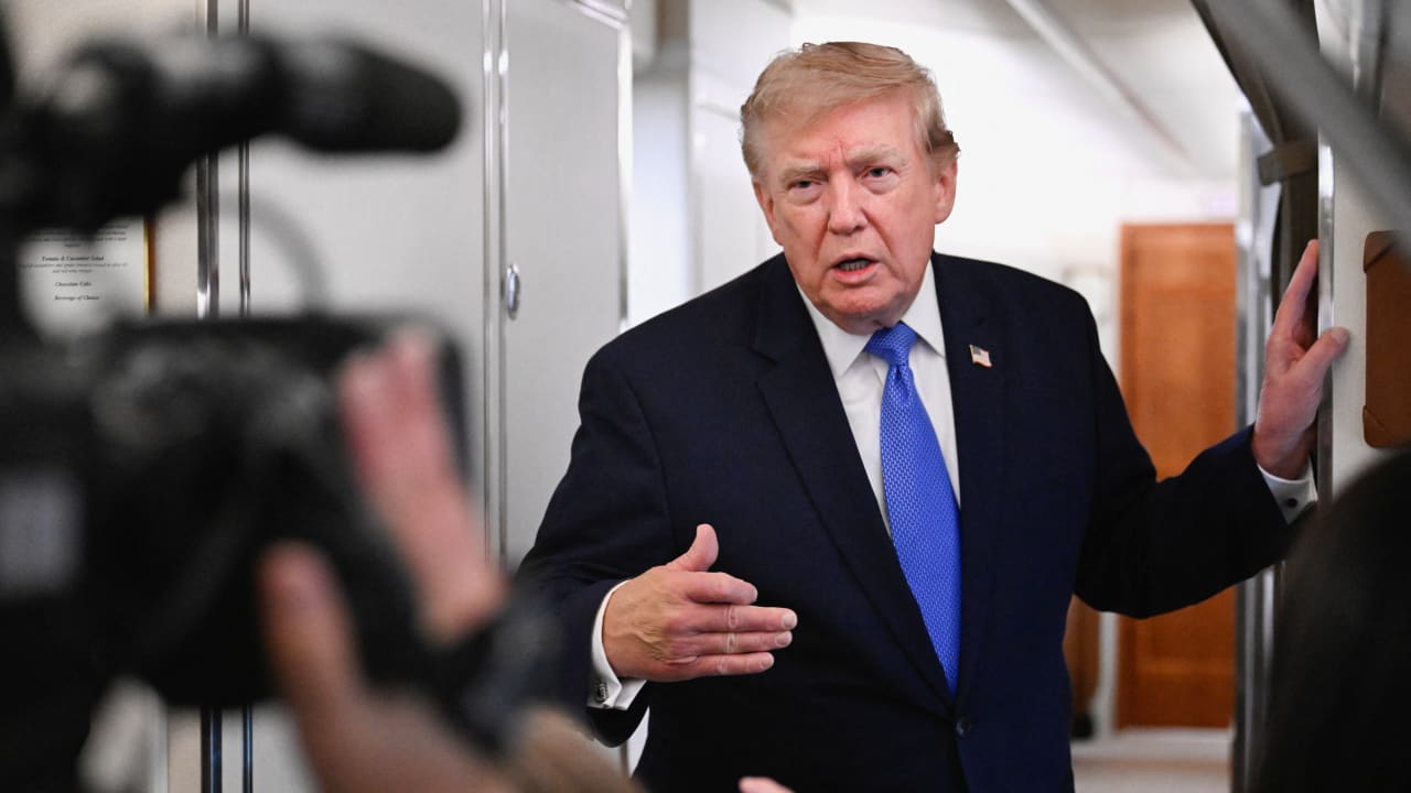 Трамп: пролив Ормуз откроется «очень скоро», иначе Иран «получит жёсткий удар»