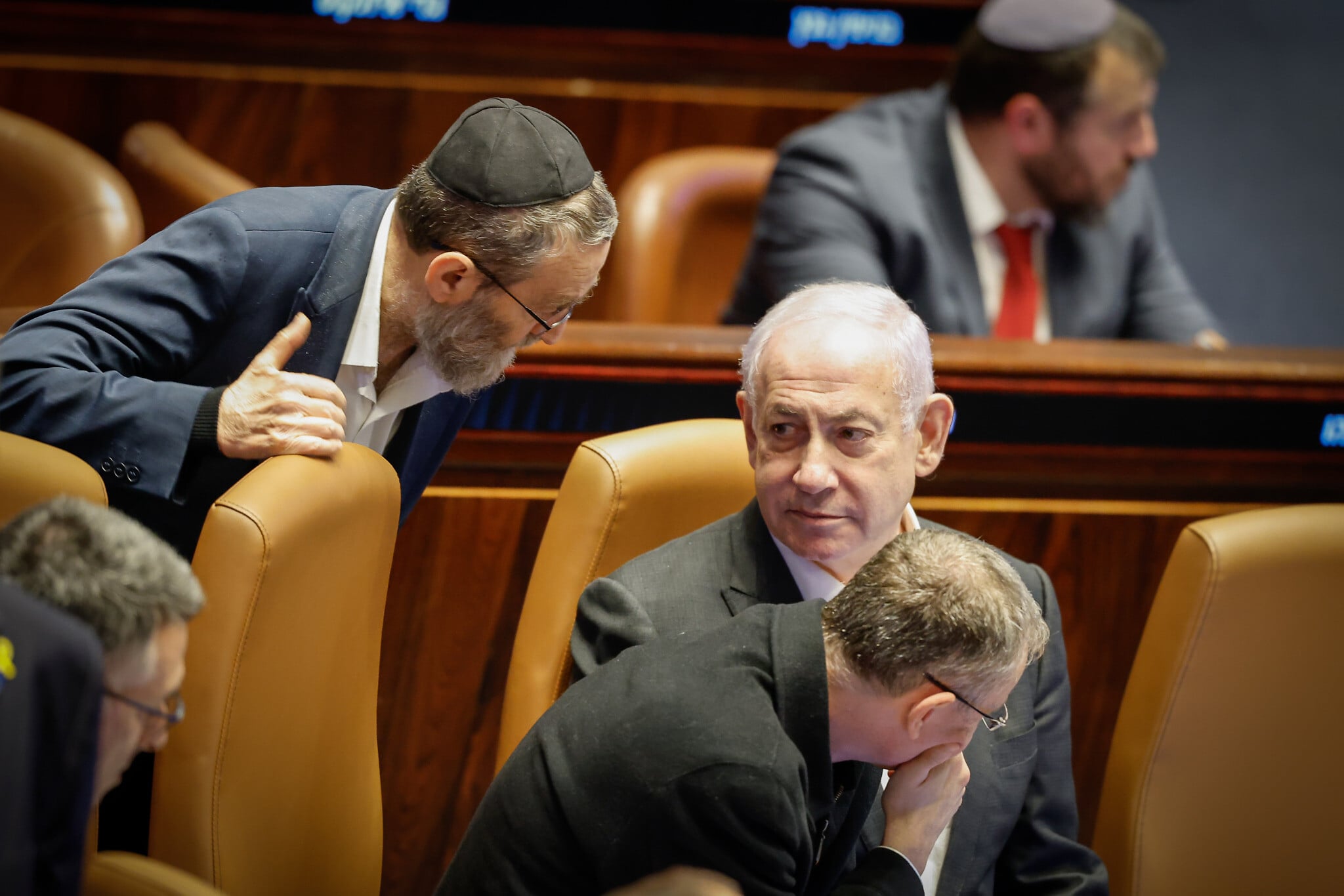 Опрос: «Ликуд» вернул лидерство, но ни один блок не набирает большинства