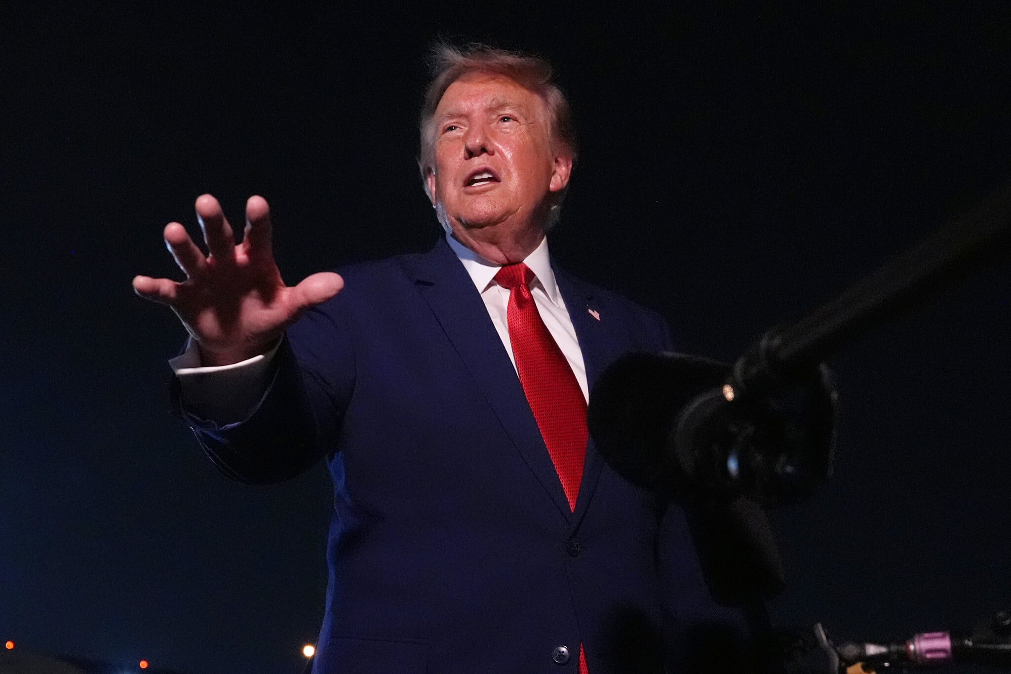 Трамп заявил о полном контроле США над Ормузским проливом и ослаблении Ирана