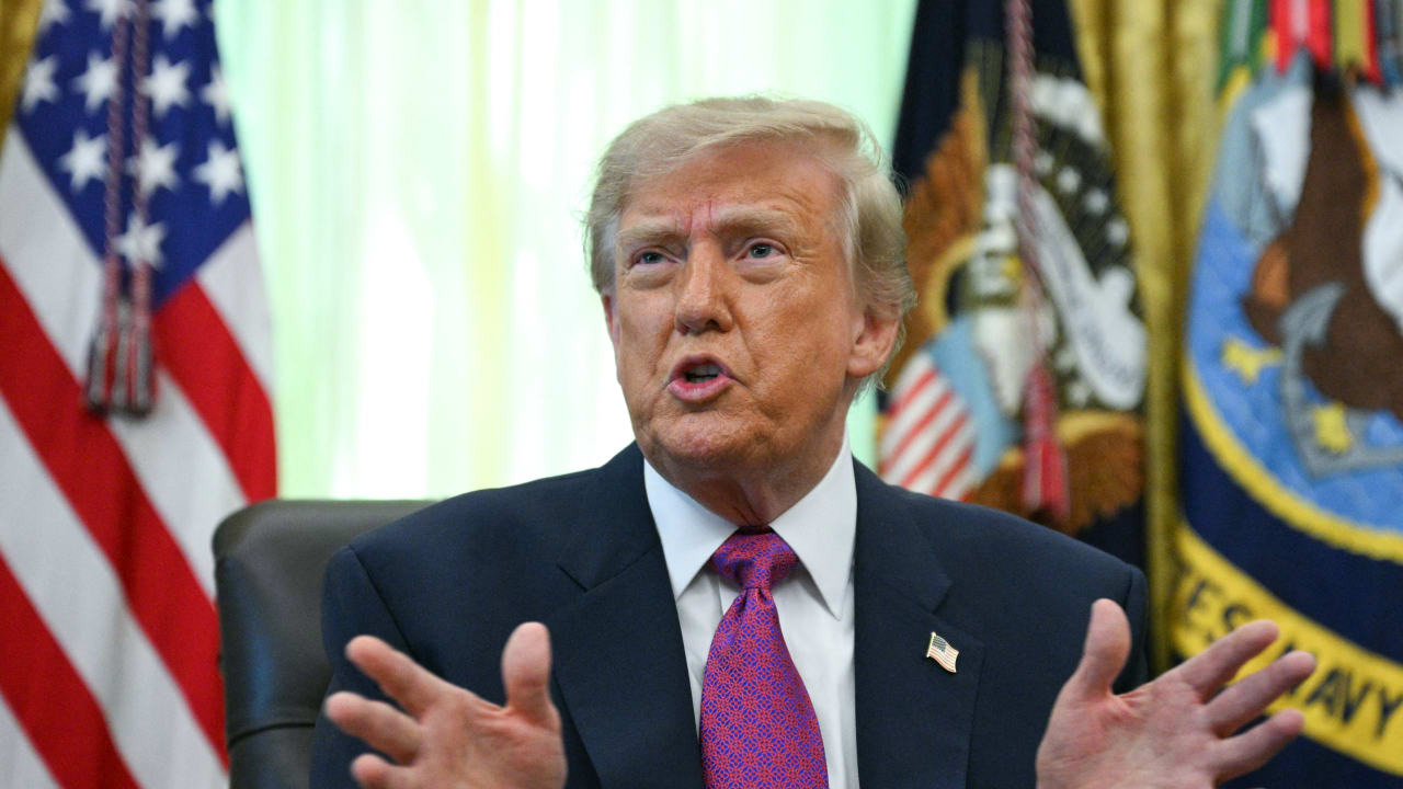 Трамп пригрозил «жёстко ударить» по Ирану после атаки на базы США в Иордании