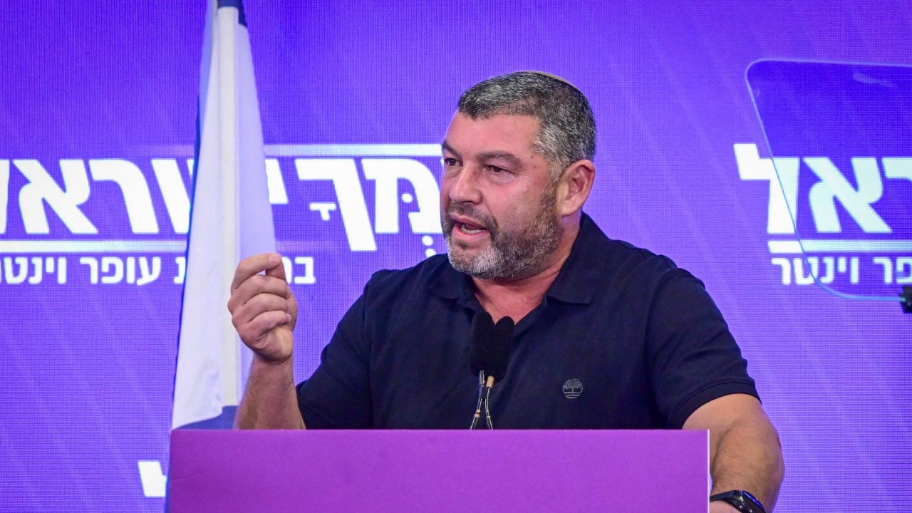 Винтер выдвинул условие для вхождения в правительство: принять закон о призыве до его формирования